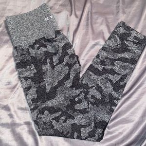 NVGTN camo leggings